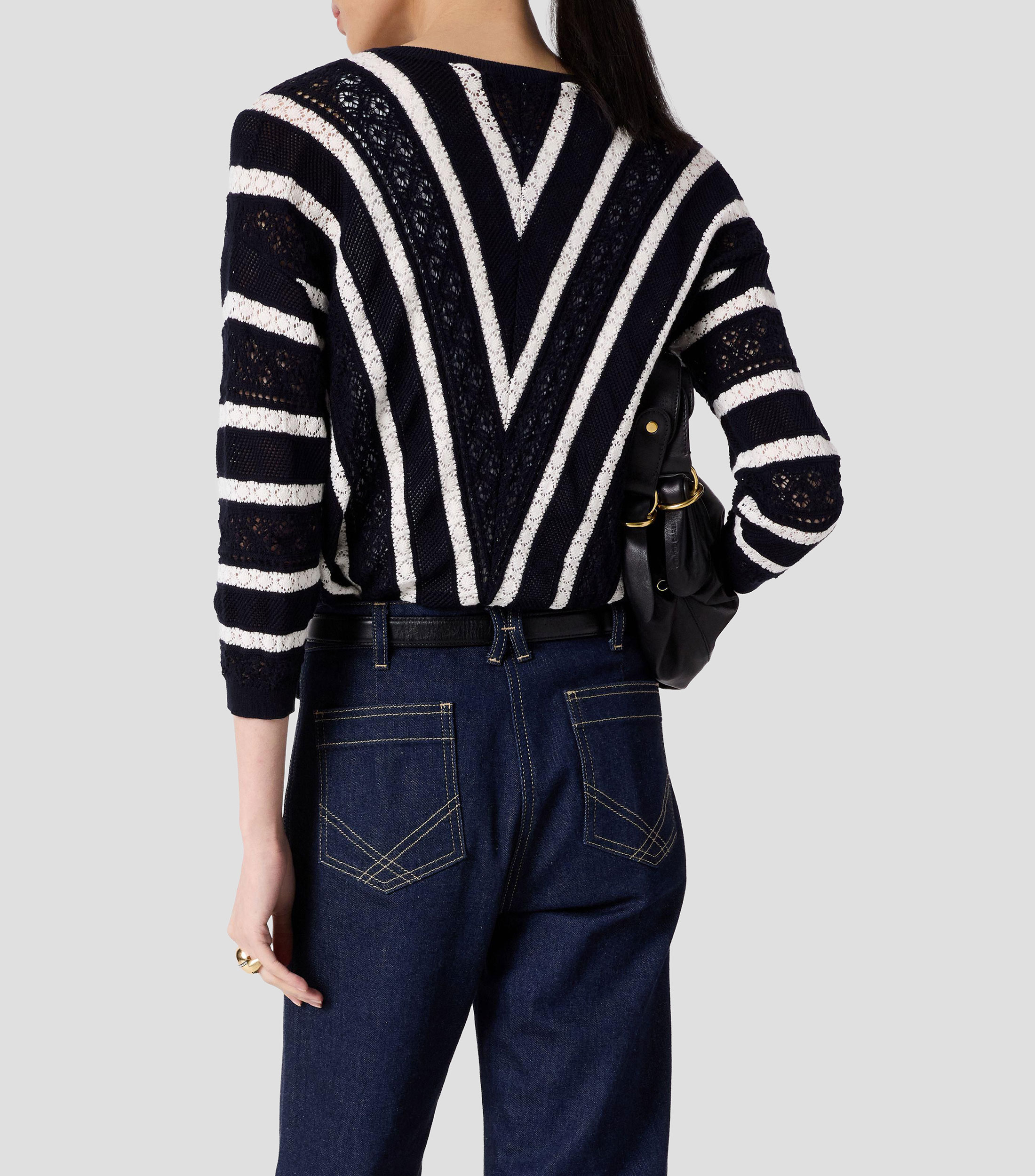 Suéter cuello V mujer